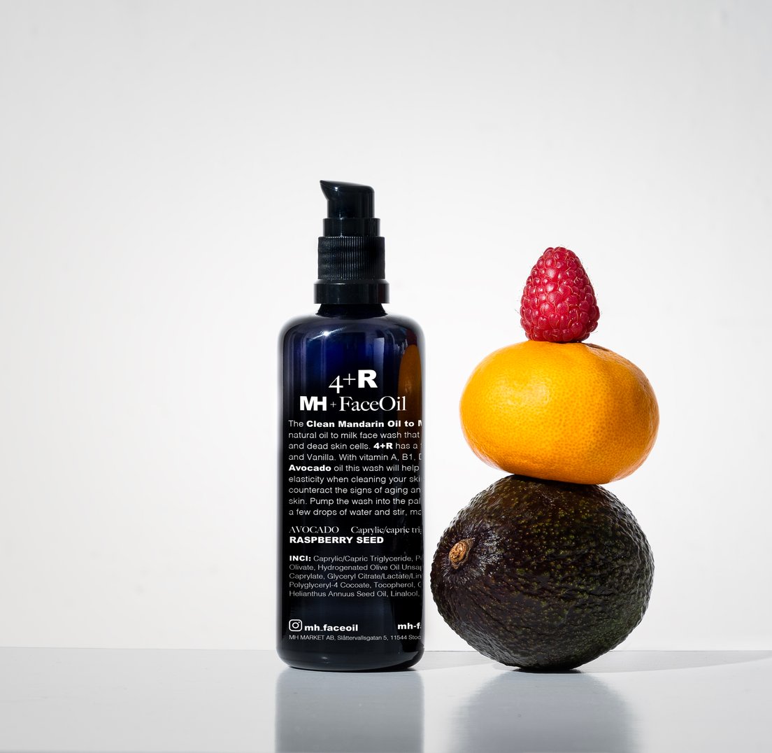 The Clean Mandarin Oil to Milk Face & Body Wash, MH
